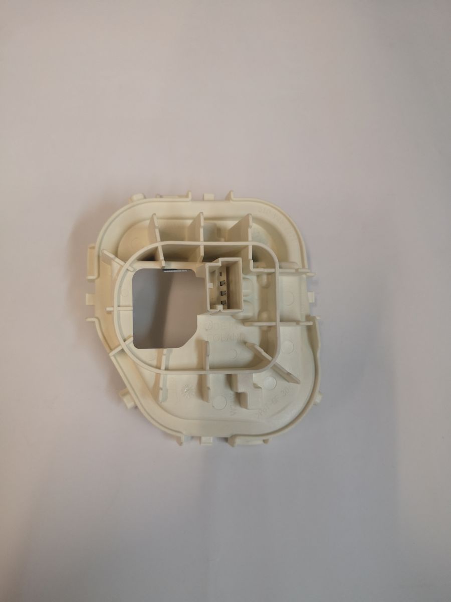 Original VW Golf Sportsvan Lampenträger Lampenfassung hinten links außen 510945257B