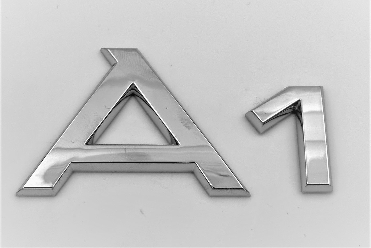 Audi A1 Chrom Schriftzug
