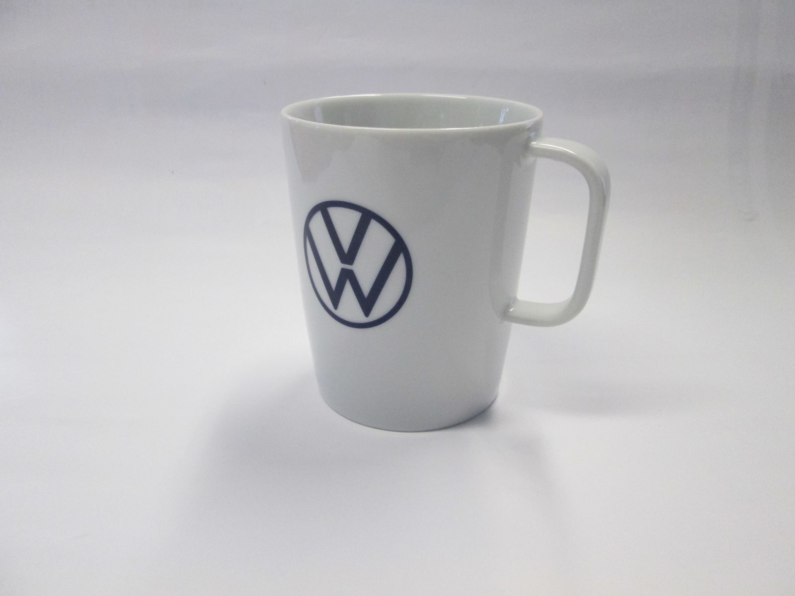Original Volkswagen Tasse  mit VW LOGO Kaffeetasse Porzellanbecher 000069601BQ